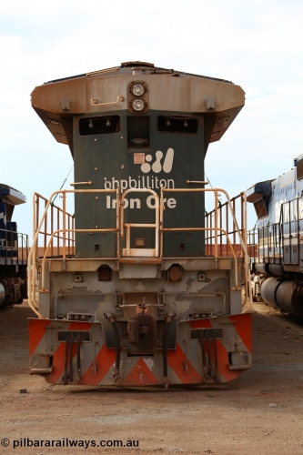 150522 8184
Wedgefield, Sims Metal yard, no. 2 end of Goninan WA rebuild CM40-8M unit 5638 serial 8281-02/92-127, for full details of these units past lives [url=http://www.pilbararailways.com.au/bhp/loco/bhpb-roster.php] see here [/url].
Keywords: 5638;Goninan;GE;CM40-8M;8281-02/92-127;rebuild;AE-Goodwin;ALCo;C636;5464;G6035-5;