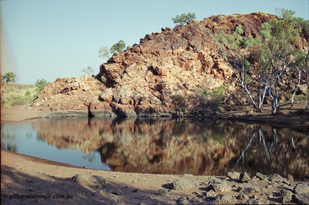 222-06
Green Tank Pool, Pilbara, Western Australia. Geo [url=https://goo.gl/maps/FSyxhXa8y2R2]Data[/url].

