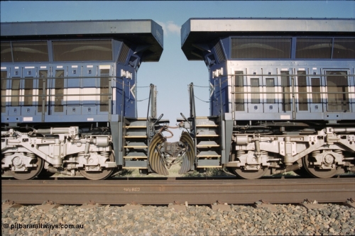 224-04
Bing siding, the extent of the General Electric AC6000 radiators is evident in this back to back image of a pair of units.
Keywords: 6076;GE;AC6000CW;51068;