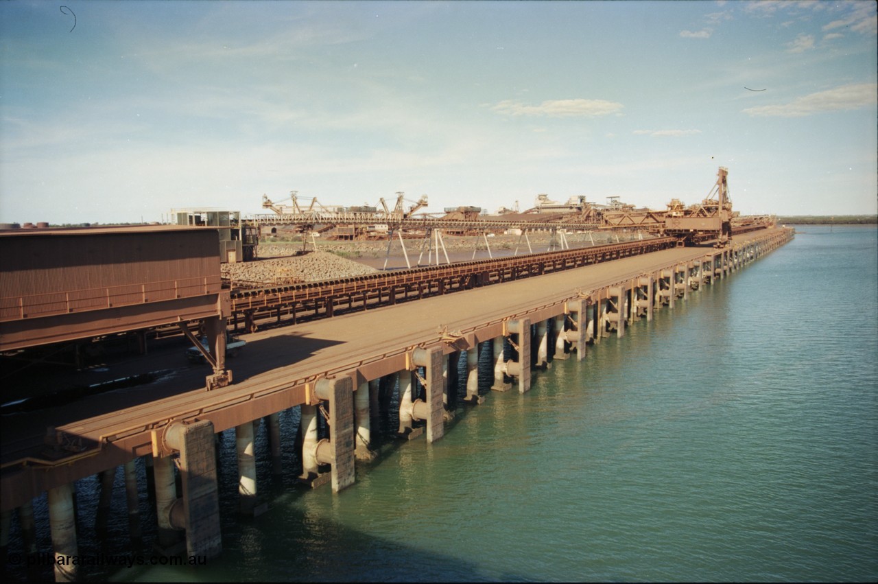 227-01
Nelson Point, view along A and B berths from Shiploader 2, Shiploader 1 on B berth, reclaimers 3 and 4 visible behind the under harbour tunnel feed conveyor. [url=https://goo.gl/maps/9YFk9Z8c7WG2]GeoData[/url].
