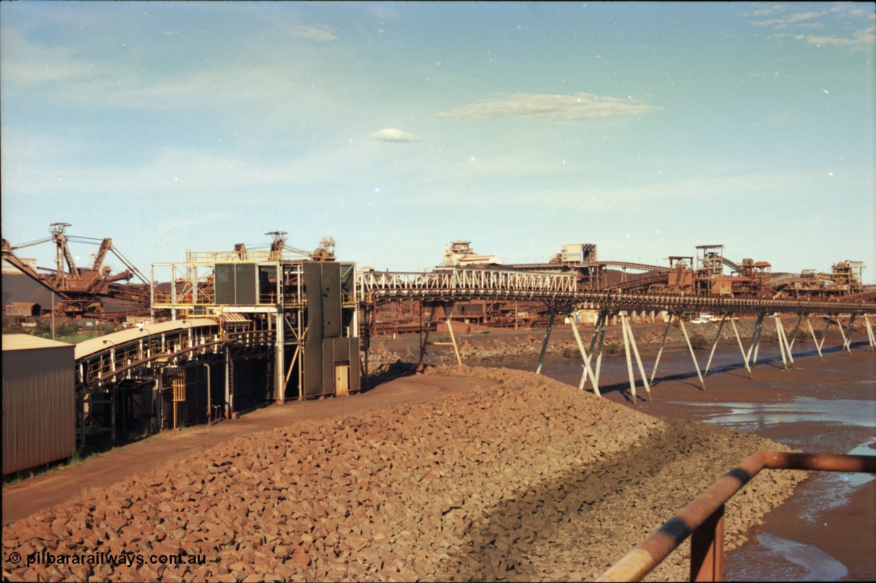 227-14
Nelson Point, view of the under harbour portal arrangement, reclaimer 3 and other bits of now removed infrastructure can be seen. [url=https://goo.gl/maps/1sLxDMF5tZu]GeoData[/url].
