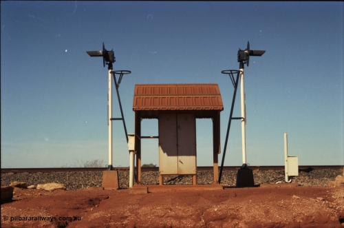 227-31
25 km signal location on the BHP Newman mainline. 25 S for south bound trains, the other signal is 25 N. [url=https://goo.gl/maps/wLVbPJhpBm92]GeoData[/url].
