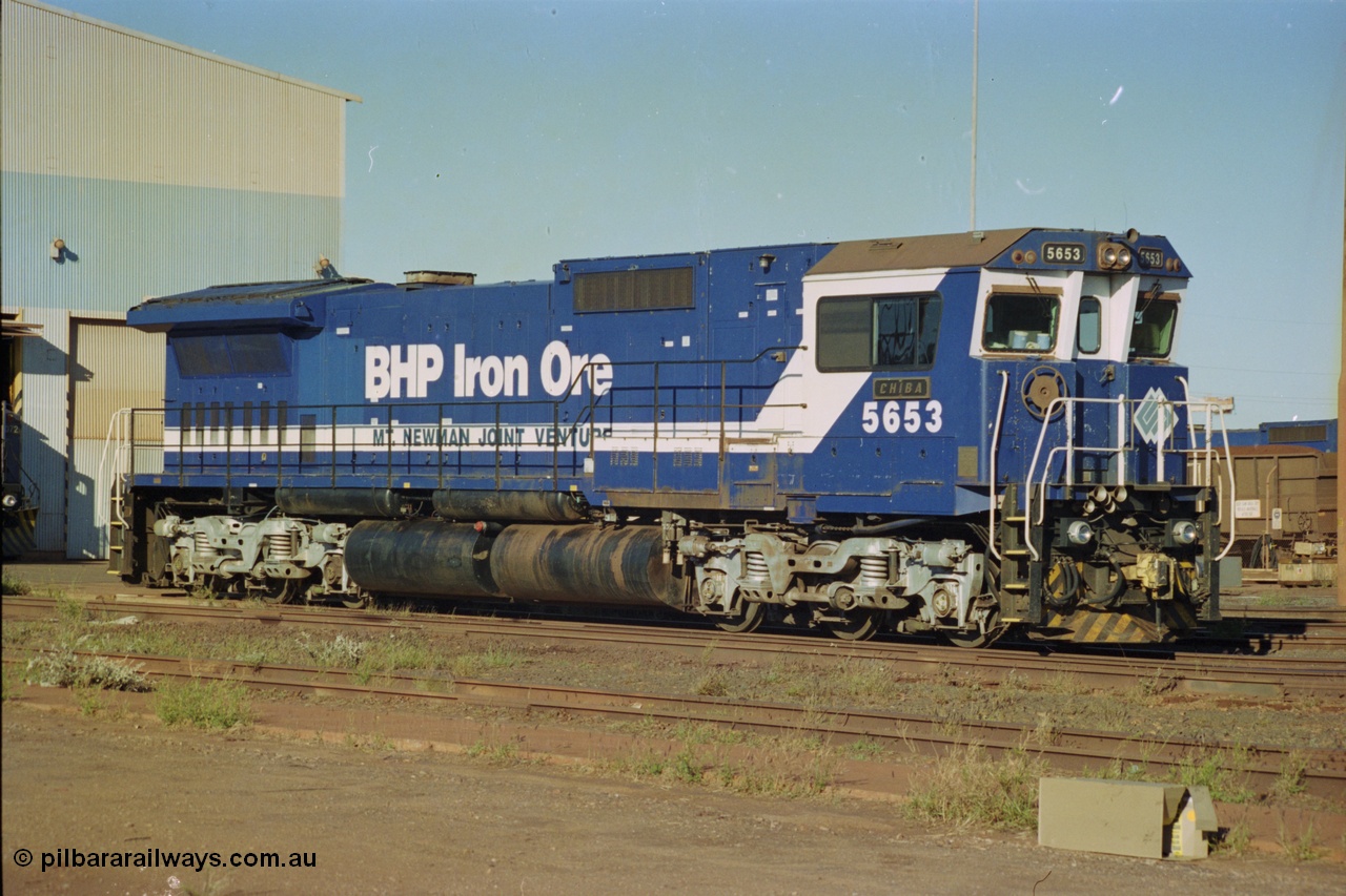 236-01
Nelson Point, Loco Overhaul Shop, BHP Dash 8 class locomotive 5653 'Chiba', a Goninan 1994 rebuild to GE CM40-8M model, serial 8412-10 / 93-144.
Keywords: 5653;Goninan;GE;CM40-8M;8412-10/93-144;rebuild;AE-Goodwin;ALCo;M636C;5484;G6061-5;