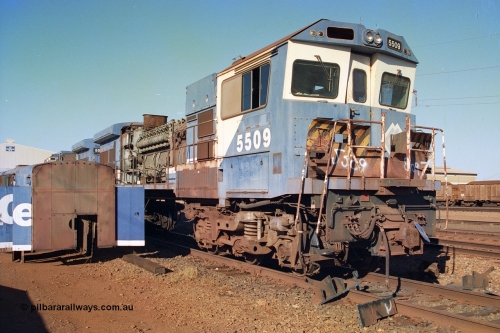 242-01
Nelson Point, BHP Goninan GE rebuild C36-7M unit 5509 serial 4839-05 / 87-074 about to be trucked to United Goninan Perth for eventual cutting down to the frame and heading to United Goninan Broadmeadow NSW as an engine test bed. May 2002.
Keywords: 5509;Goninan;GE;C36-7M;4839-05/87-074;rebuild;AE-Goodwin;ALCo;C636;5452;G6012-1;
