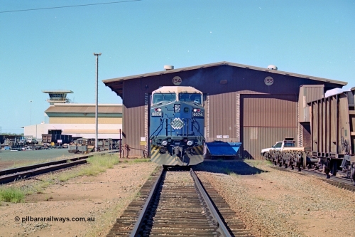 251-17
Nelson Point wheel lathe, BHP's General Electric built AC6000 model 6074 serial 51066 idles away outside the shop. 22nd April 2000.
Keywords: 6074;GE;AC6000;51066;