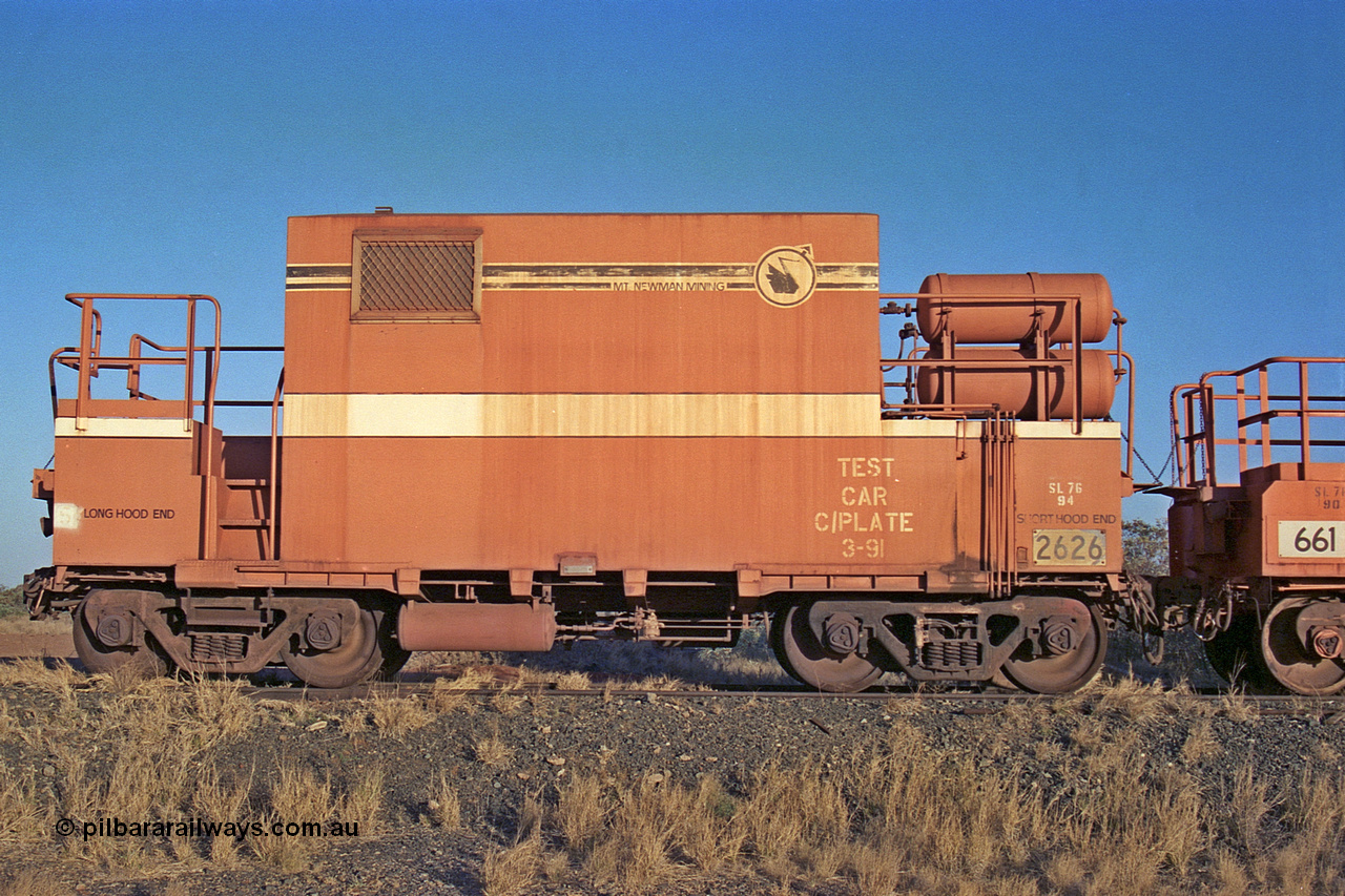 257-10
Flash Butt yard, Locotrol I remote waggon 2626 which is modified from a Comeng ore waggon in the 1980s. Late 2001.

