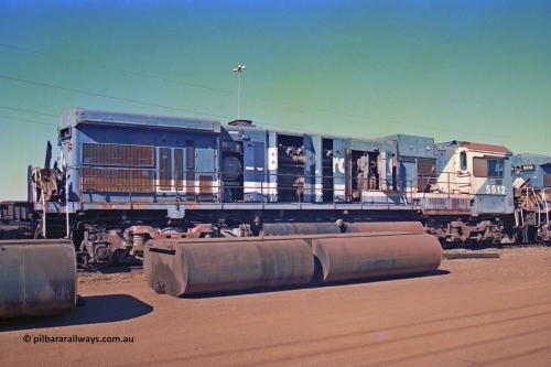 258-09
Nelson Point, Goninan GE rebuild C36-7M unit 5512 serial 4839-01 / 88-077 is in the process of being removed from site bound for Asset Kinetics in Maddington, Perth. May 2002.
Keywords: 5512;Goninan;GE;C36-7M;4839-01/88-077;rebuild'AE-Goodwin;ALCo;C636;5465;G6041-1;