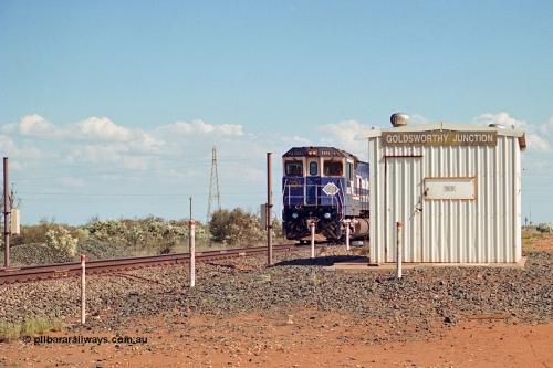 269-20
Goldsworthy Junction, and the Alstom 25-year service agreement special led by BHP Iron Ore's Goninan GE rebuild CM40-8M unit 5653 'Chiba' serial number 8412-10 / 93-144 heads back to Nelson Point with The Sundowner and 5634 on the rear of the train. Friday 12th of April 2002.
Keywords: 5653;Goninan;GE;CM40-8M;8412-10/93-144;rebuild;AE-Goodwin;ALCo;M636C;5484;G6061-5;