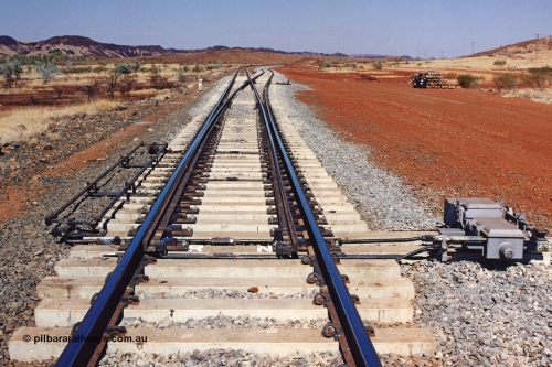 283-13
Harding Siding on the Robe River line at the 42 kilometre post looking in the down direction towards Deepdale. Recently extended north end of the siding to accommodate the soon to be West Angelas traffic and longer trains. 22nd of May 2002.
