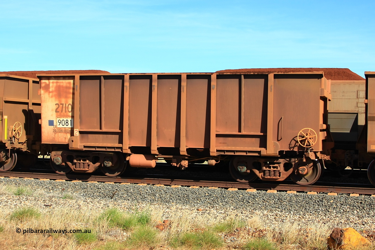 110620 2019r
Walla Siding, empty BHP ore waggon 9081, renumbered from 2710, originally built in 1971 by Comeng WA as part of a batch of four hundred waggons. The renumbering would be due to a new waggon replacing a potential scrap waggon, which then has been returned to service. 20th of June 2011.
Keywords: 9081;Comeng-WA;2710;BHP-ore-waggon;renumber;