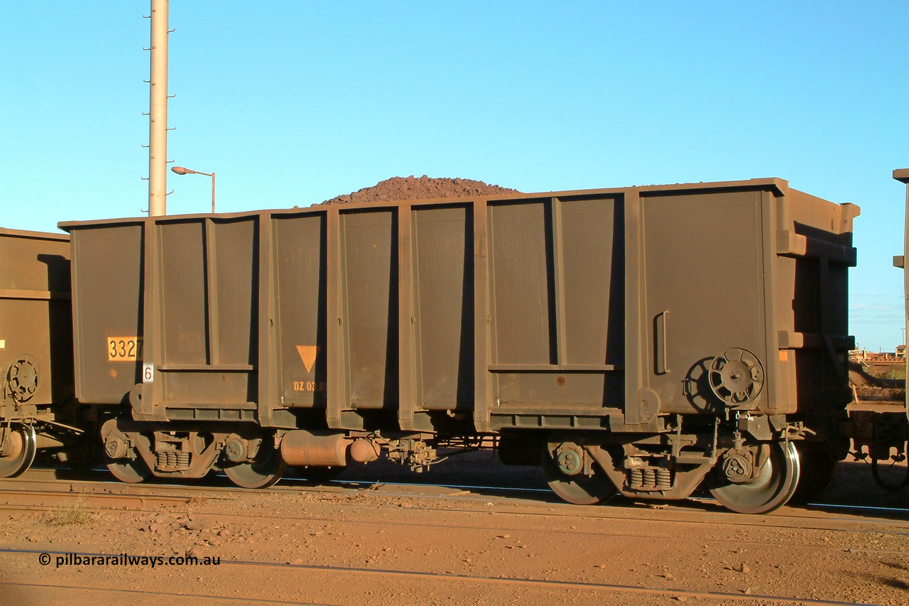 3327 Astra Vagoane 040815 165140
Nelson Point, loaded BHP ore waggon 3327 is one of three hundred and fifty waggons built during 1988 by Astra Vagoane of Arad in Romania for Lang Hancock as part of a 'waggons for iron ore arrangement' with the then Romanian government, however only seventy-five found their way into service with BHP. August 15, 2004.
Keywords: 3327;Astra-Vagoane-Arad-Romania;BHP-ore-waggon;