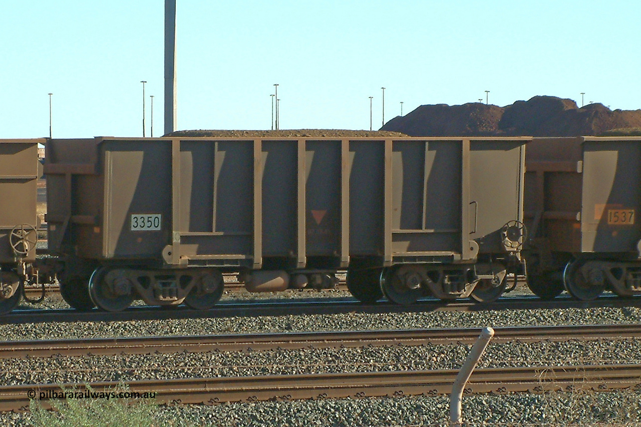 3350 Astra Vagoane 040809 161442
Nelson Point, empty BHP ore waggon 3350 is one of three hundred and fifty waggons built during 1988 by Astra Vagoane of Arad in Romania for Lang Hancock as part of a 'waggons for iron ore arrangement' with the then Romanian government, however only seventy-five found their way into service with BHP. August 9, 2004.
Keywords: 3350;Astra-Vagoane-Arad-Romania;BHP-ore-waggon;