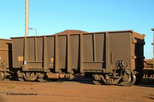 3327 Astra Vagoane 040815 165140
Nelson Point, loaded BHP ore waggon 3327 is one of three hundred and fifty waggons built during 1988 by Astra Vagoane of Arad in Romania for Lang Hancock as part of a 'waggons for iron ore arrangement' with the then Romanian government, however only seventy-five found their way into service with BHP. August 15, 2004.
Keywords: 3327;Astra-Vagoane-Arad-Romania;BHP-ore-waggon;