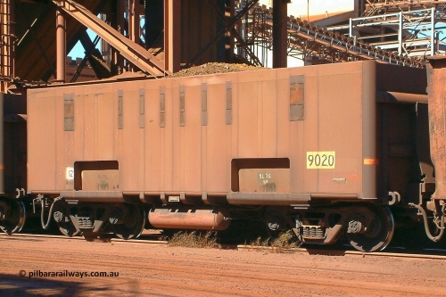 9020 Comeng 030712 142923
Nelson Point, empty BHP ore waggon 9020, the prototype leader originally built by Comeng in Mittagong NSW as a part of seven prototype ore waggons made from low carbon 301 stainless steel with an higher volume and aerodynamic flat sides and were bogieless with four independent radial wheel sets. Of the seven waggon, the first four had a flat floor and final three had a drop belly floor. The radial wheel sets were later replaced with conventional bogies. July 12, 2003.
Keywords: 9020;Comeng-NSW;BHP-ore-waggon;