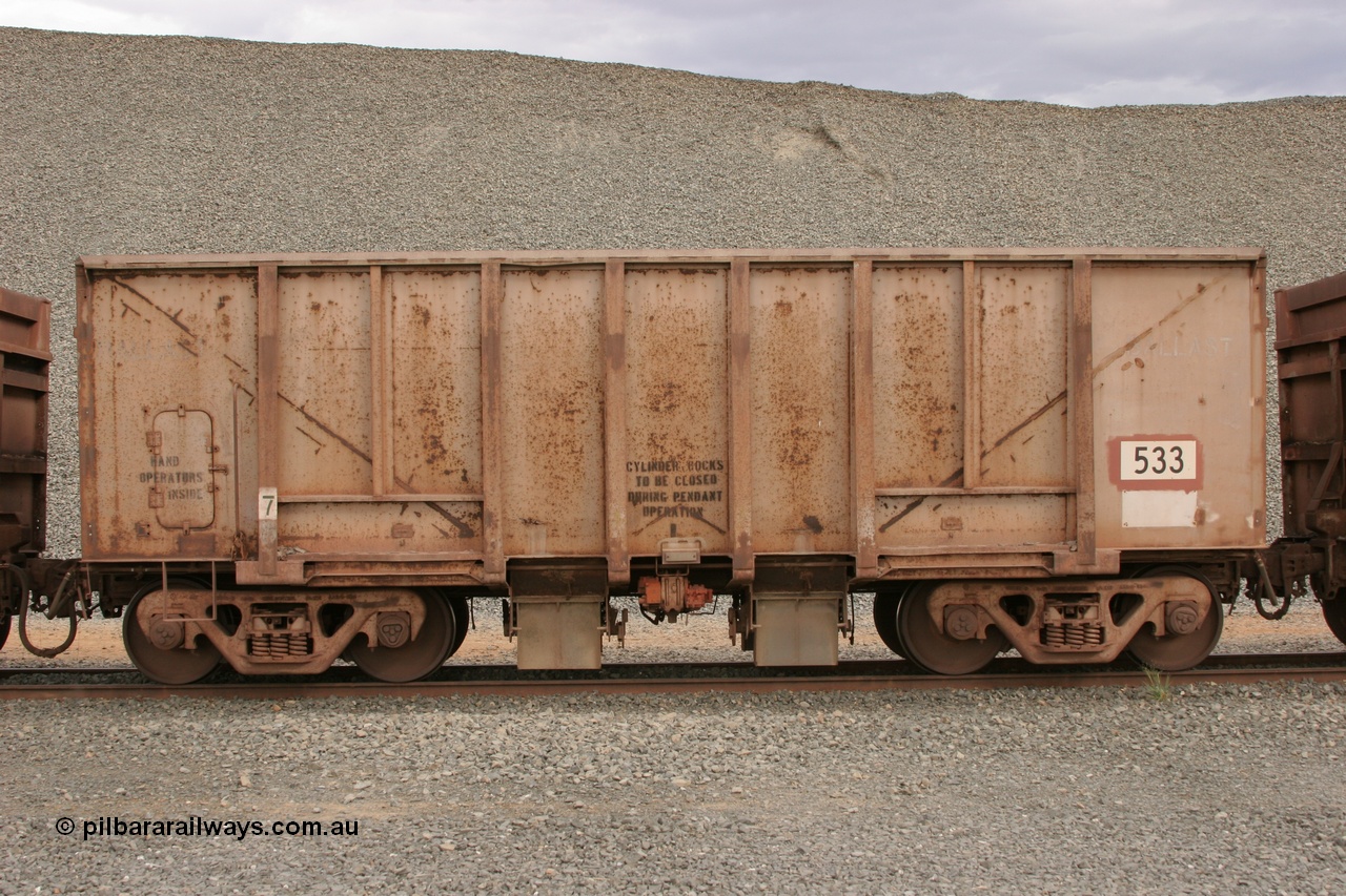 050412 0764
Quarry 8, Shaw Siding area. Side view of 1963 built Magor USA waggon 533, originally in ore service before conversion to a ballast waggon.
Keywords: Magor-USA;BHP-ballast-waggon;
