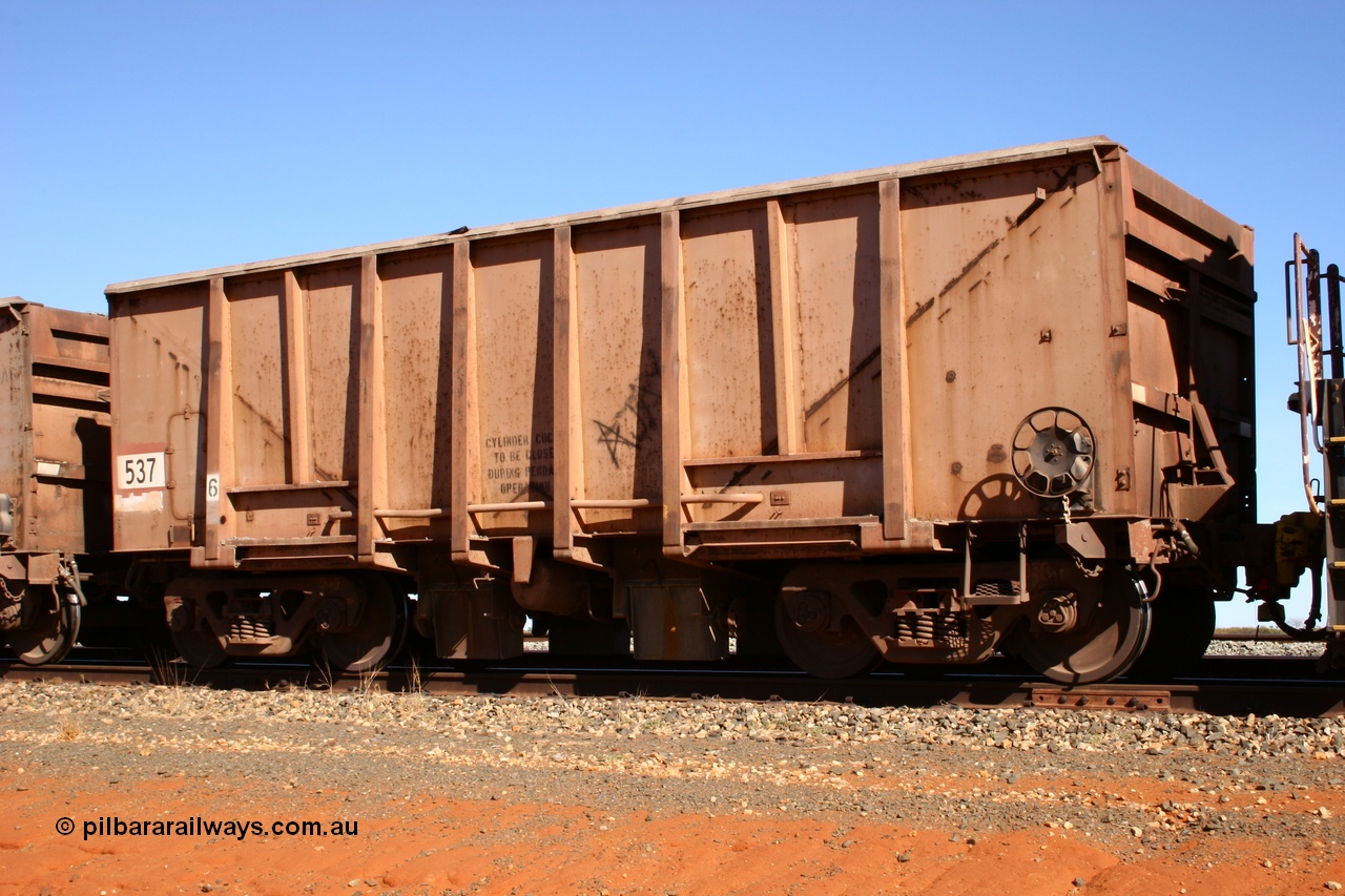 050518 2155
Bing Siding. 3/4 view of 1963 built Magor USA waggon 537, originally in ore service before conversion to a ballast waggon.
Keywords: Magor-USA;BHP-ballast-waggon;