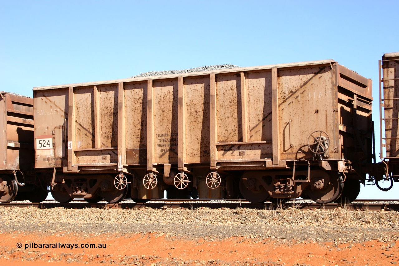 050518 2167
Bing Siding. 3/4 view of 1963 built Magor USA waggon 524, originally in ore service before conversion to a ballast waggon.
Keywords: Magor-USA;BHP-ballast-waggon;