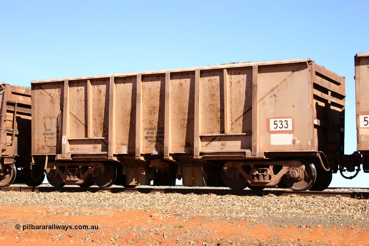 050518 2169
Bing Siding. 3/4 view of 1963 built Magor USA waggon 533, originally in ore service before conversion to a ballast waggon.
Keywords: Magor-USA;BHP-ballast-waggon;