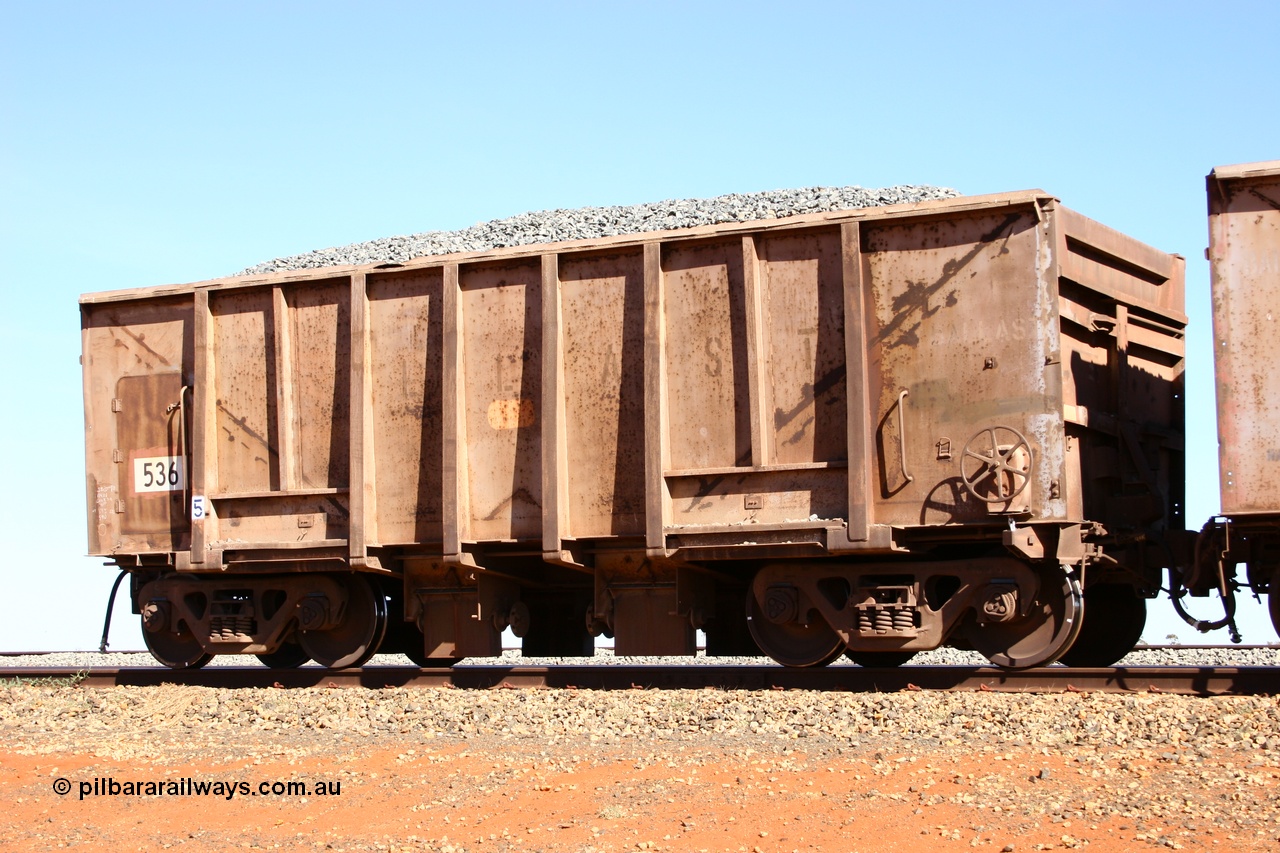 050518 2198
Bing Siding. 3/4 view of 1963 built Magor USA waggon 536, originally in ore service before conversion to a ballast waggon.
Keywords: Magor-USA;BHP-ballast-waggon;