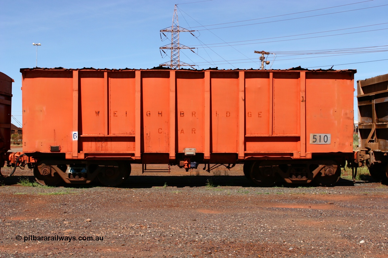 060414 3443
Nelson Point yard, originally a Magor USA built ballast waggon for the Oroville Dam construction, 510 seen here modified as a weighbridge test car.
Keywords: Magor-USA;BHP-weigh-waggon;