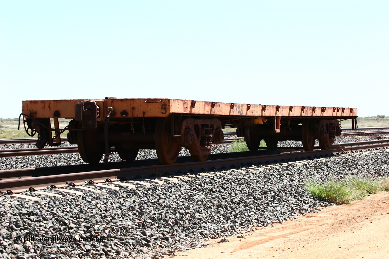 060501 3931
Spring Siding, flat waggon #5, also marked as 6705 in the back track, originally in service with Goldsworthy Mining as a BC or BCV box van, built by Comeng WA in 1966.
Keywords: Comeng-WA;GML;BHP-flat-waggon;