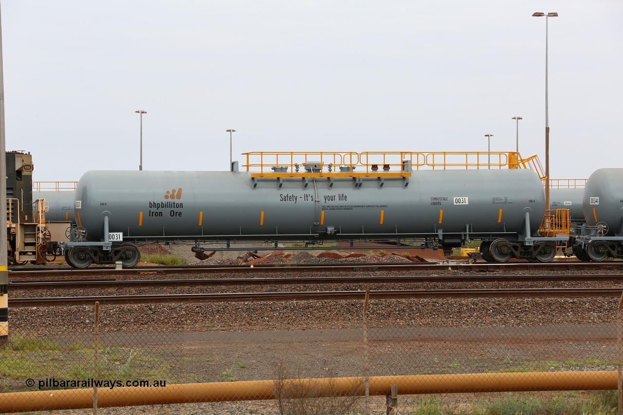 150523 8211
Nelson Point, empty 116 kL CNR-QRRS of China built tank waggon 0031, class leader of a second batch delivered in 2015 with safety slogan 'Safety - It's your life'.
Keywords: CNR-QRRS-China;BHP-tank-waggon;