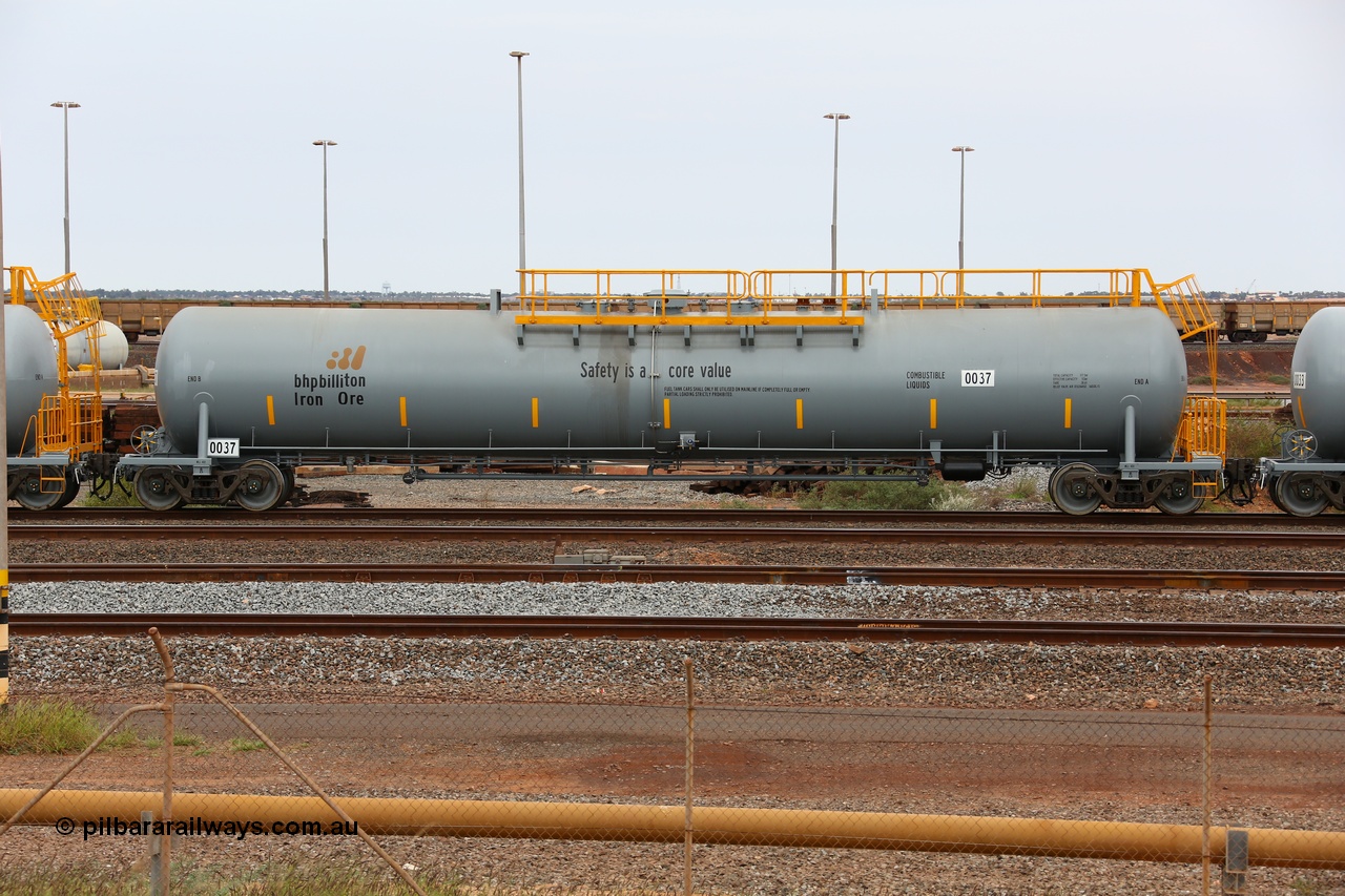 150523 8223
Nelson Point, empty 116 kL CNR-QRRS of China built tank waggon 0037, one of a second batch delivered in 2015 with safety slogan 'Safety is a core value'.
Keywords: CNR-QRRS-China;BHP-tank-waggon;