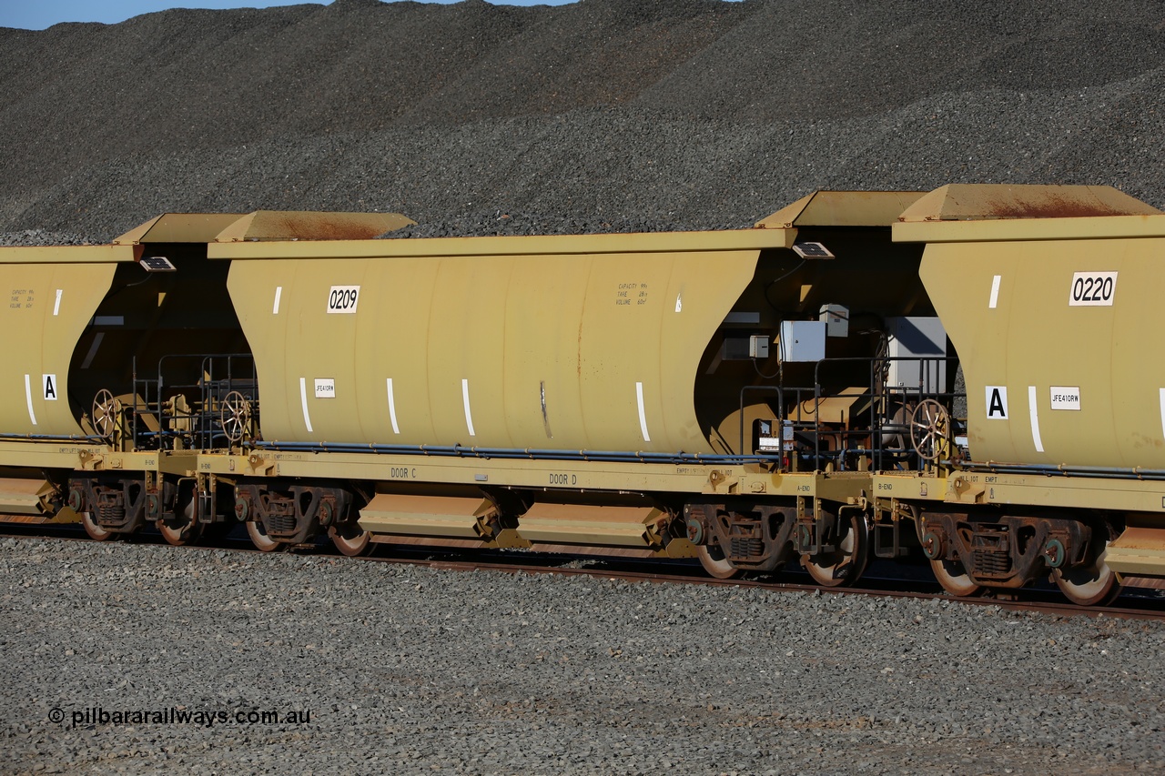 150620 9328
Quarry 8 ballast loading area, CNR-QRRS of China built 99 tonne ballast waggon 0209 waits to be loaded.
Keywords: CNR-QRRS-China;BHP-ballast-waggon;