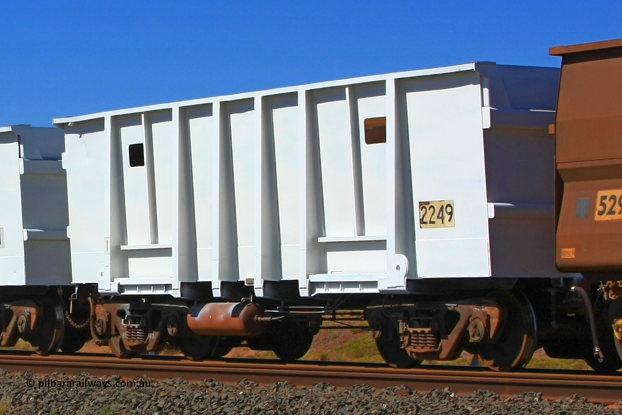 2249 Comeng 110414 0139
2249 an Index Waggon for Car Dumper 4 at Finucane Island, converted from a Comeng WA build ore waggon.
Keywords: Comeng-WA;BHP-index-waggon;