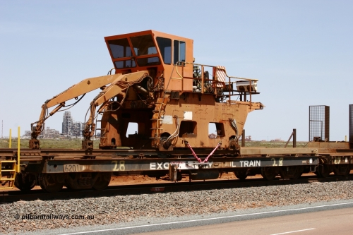 6201 Comeng WA 051001 5721
Boodarie, the Steel Train or rail recovery and transport train flat waggon #28, 2nd lead off waggon 6201, built by Comeng WA in January 1977 under order no. 07-M-282 RY, with the Gemco built straddle crane.
Keywords: Comeng-WA;BHP-rail-train;