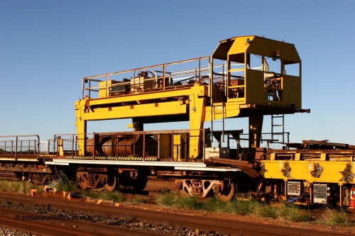 060429 3725
Flash Butt yard, Pony waggon #1, modified from a Magor USA built Oroville ore waggon, with a Comeng built gantry carrier.
Keywords: BHP-pony-waggon;Magor-USA;