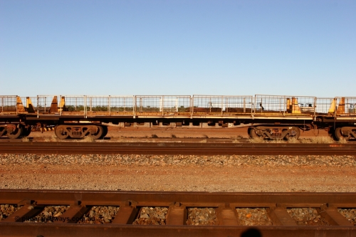 6002 060429 3757
Flash Butt yard, Pony re-laying waggon, 6002 originally built for Goldsworthy Mining as one of a batch of six with a 55 tonne rating by Tomlinson Steel in 1966 of which three were sold to Mt Newman Mining in 1967 and numbered 6001-6003.
Keywords: BHP-pony-waggon;Tomlinson-Steel-WA;GML;