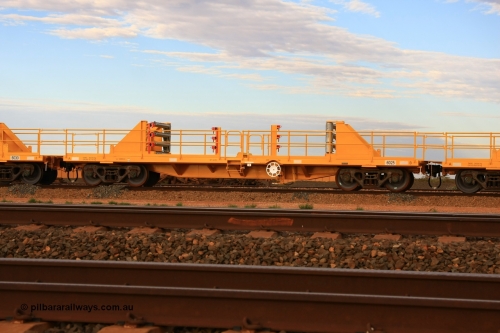 6025 Gemco WA 100717 0671
Flash Butt yard, new rail stock carrier waggon 6025, built by Gemco Rail in late 2009-10 with Barber bogies.
Keywords: Gemco-Rail-WA;BHP-rail-train;