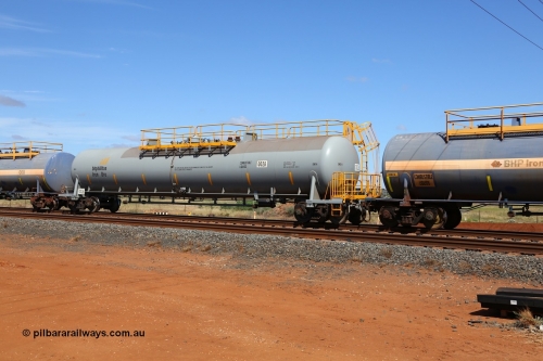 0028 CNR - QRRS China 150314 7744
Bing Siding, empty 116 kL CNR-QRRS of China built tank waggon 0028, one of a batch of ten built in 2014.
Keywords: CNR-QRRS-China;BHP-tank-waggon;