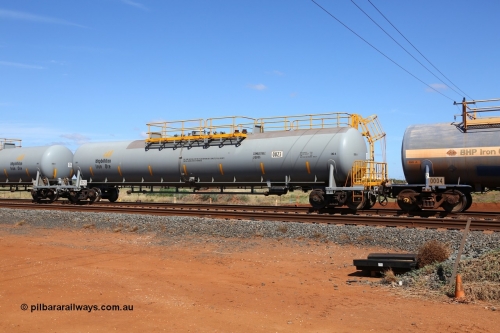 0023 CNR - QRRS China 150314 7753
Bing Siding, empty 116 kL CNR-QRRS of China built tank waggon 0023, one of a batch of ten built in 2014.
Keywords: CNR-QRRS-China;BHP-tank-waggon;