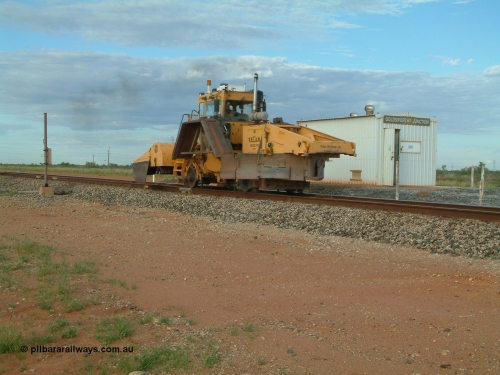 040407 072701
Goldsworthy Junction, Barclay Mowlem's Knox Kershaw KBR 850 ballast regulator lettered for Railway Equipment Leasing And Maintenance RELAM Inc. 7th April 2004.
Keywords: Knox-Kershaw;KBR-850;track-machine;