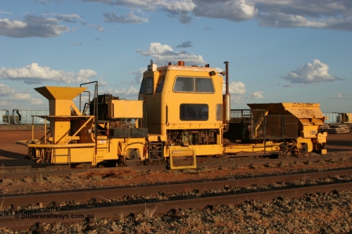 050414 0942
Flash Butt yard, BHP clip driving machine, modified from a former Plasser Australia USP 3000 ballast regulator. 14th April 2005.
Keywords: track-machine;Plasser-Australia;USP3000;