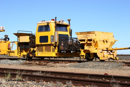 050801 4736
Flash Butt yard, BHP clip driving machine, modified from a former Plasser Australia USP 3000 ballast regulator. 1st August 2005.
Keywords: track-machine;Plasser-Australia;USP3000;