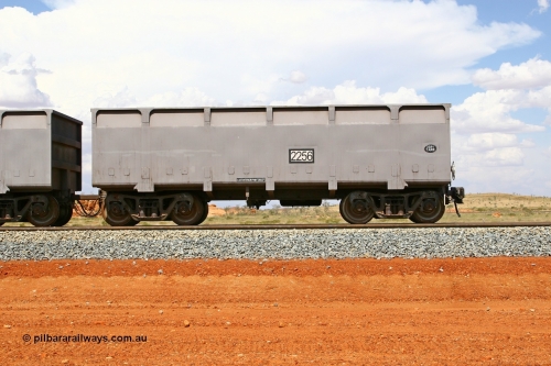 02256 080124 1624
Chapman Siding, side view of control waggon 2256, built by China Southern or CSR at their Zhuzhou Rolling Stock Works in China in 2007. 24th January 2008.
Keywords: 2256;CSR-Zhuzhou-Rolling-Stock-Works-China;FMG-ore-waggon;