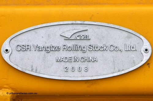 BH 11 081225 0572
Barker Siding, one of FMG's thirty five ballast waggons, BH 11, builders plate, 100 tonne capacity, built in China by CSR at the Yangtze Rolling Stock Company in 2008. December 25, 2008.
Keywords: BH11;CSR-Yangtze-Rolling-Stock-Co-China;FMG-ballast-waggon;