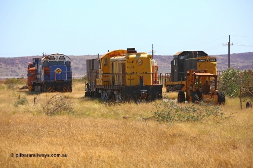 200914 7798
Pilbara Railways Historical Society, view looking north with locomotives from the left; former Mt Newman Mining EMD F7A 5450, former Mt Newman Mining / BHP ALCo M636 5502, former Cliffs Robe River ALCo RSC3 4002, a glimpse of former Goldsworthy Mining English Electric ST95B 1 and former Hamersley Iron ALCo C-415 1000. 14th September 2020.
