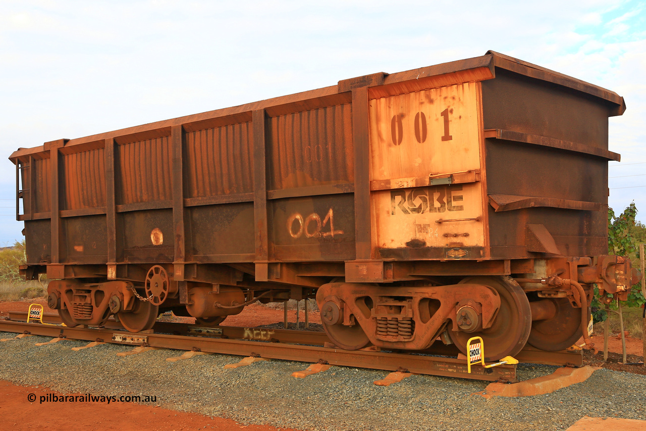 0001 240619 0138
Robe River ore waggon 001, built by Nippon Sharyo Nihon, rotary coupler end handbrake side view, preserved at Wickham, June 19, 2024.
Keywords: 001;Nippon-Sharyo-Nihon;Robe-ore-waggon;