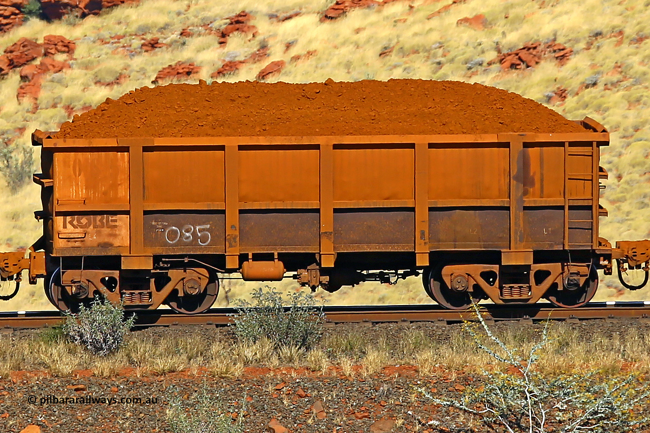 0085 170728 09937
Robe River ore waggon 085, built by Nippon Sharyo Nihon, non-handbrake side loaded view at the 72 km, Western Creek on the Deepdale line. July 28, 2017.
Keywords: 085;Nippon-Sharyo-Nihon;Robe-ore-waggon;