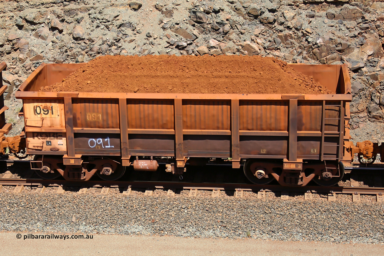 0091 160306 1554
Robe River ore waggon 091, built by Nippon Sharyo Nihon, fixed coupler non-handbrake side loaded view at the 45 km, Harding Siding on the Cape Lambert line. March 6, 2016.
Keywords: 091;Nippon-Sharyo-Nihon;Robe-ore-waggon;