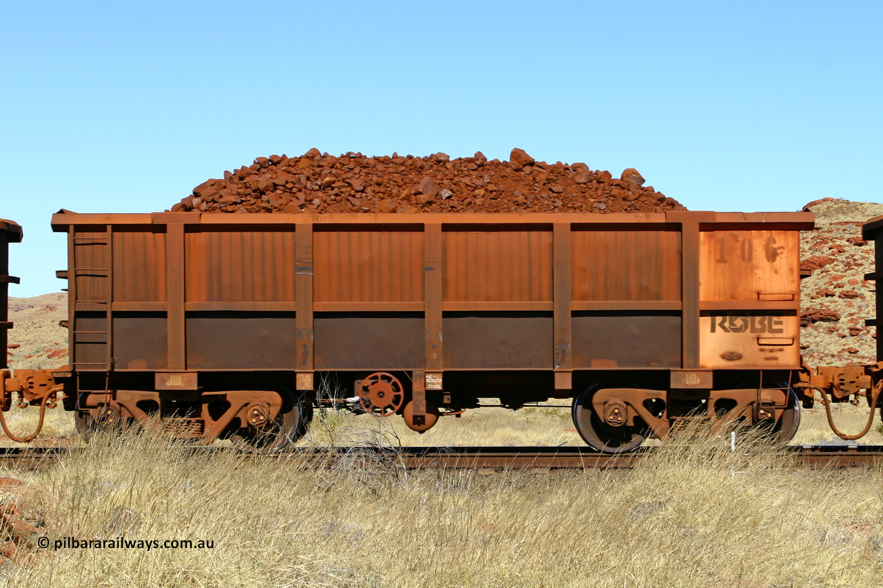0106 060722 7505
Robe River ore waggon 106, built by Nippon Sharyo Nihon, handbrake side loaded view at the 78.8 km between Western Creek and Maitland on the Deepdale line. July 22, 2006.
Keywords: 106;Nippon-Sharyo-Nihon;Robe-ore-waggon;