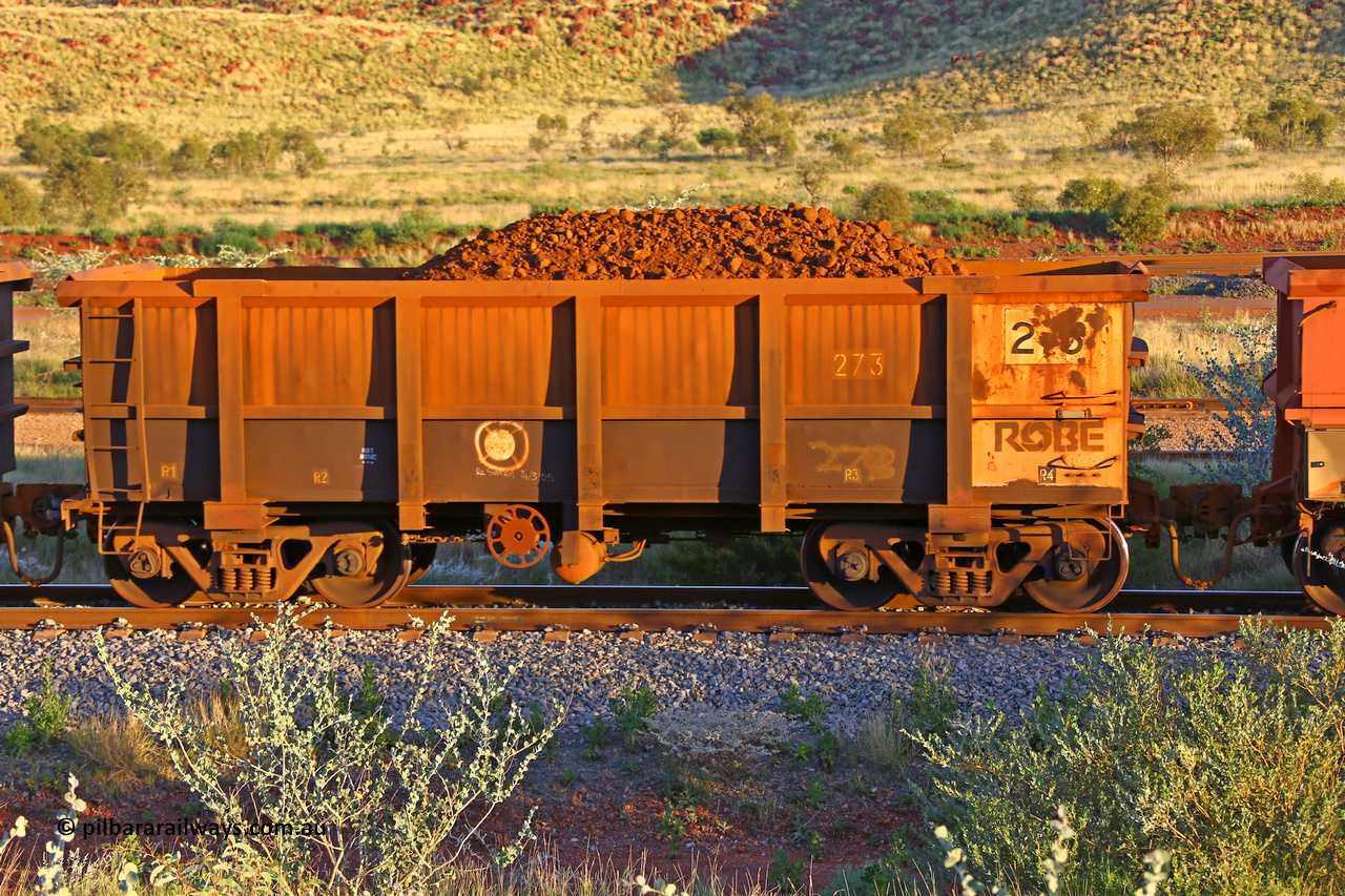 0273 170513 8747
Robe River ore waggon 273, built by Nippon Sharyo Nihon, handbrake side loaded view, Cape Lambert yard, May 13, 2017.
Keywords: 273;Nippon-Sharyo-Nihon;Robe-ore-waggon;