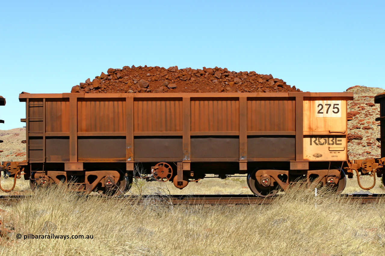 0275 060722 7514
Robe River ore waggon 273, built by Nippon Sharyo Nihon, handbrake side loaded view at the 78.8 km between Western Creek and Maitland on the Deepdale line. July 22, 2006.
Keywords: 275;Nippon-Sharyo-Nihon;Robe-ore-waggon;
