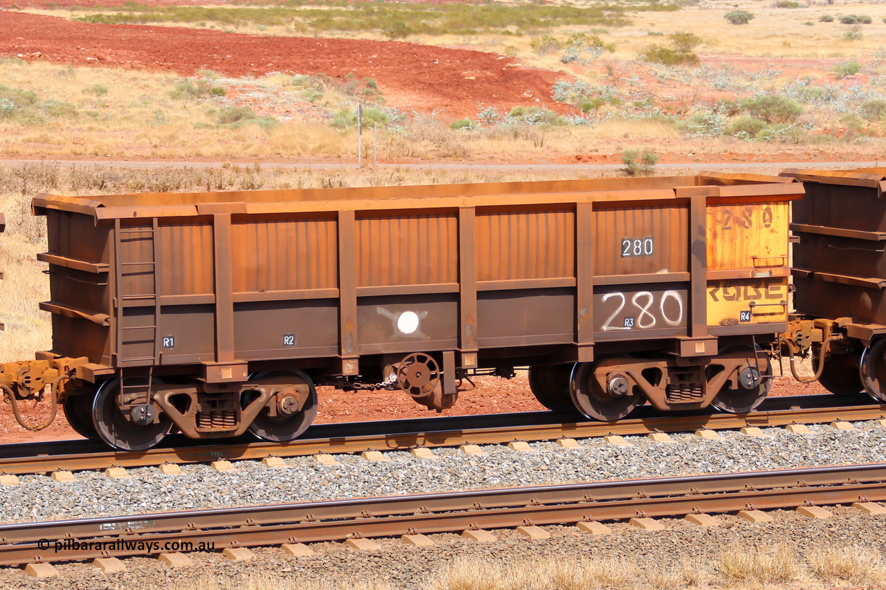 0280 141124 6813
Robe River ore waggon 280, built by Nippon Sharyo Nihon, fixed coupler handbrake side empty view at the 25 km at Arches Siding on the Cape Lambert line. November 24, 2014.
Keywords: 280;Nippon-Sharyo-Nihon;Robe-ore-waggon;