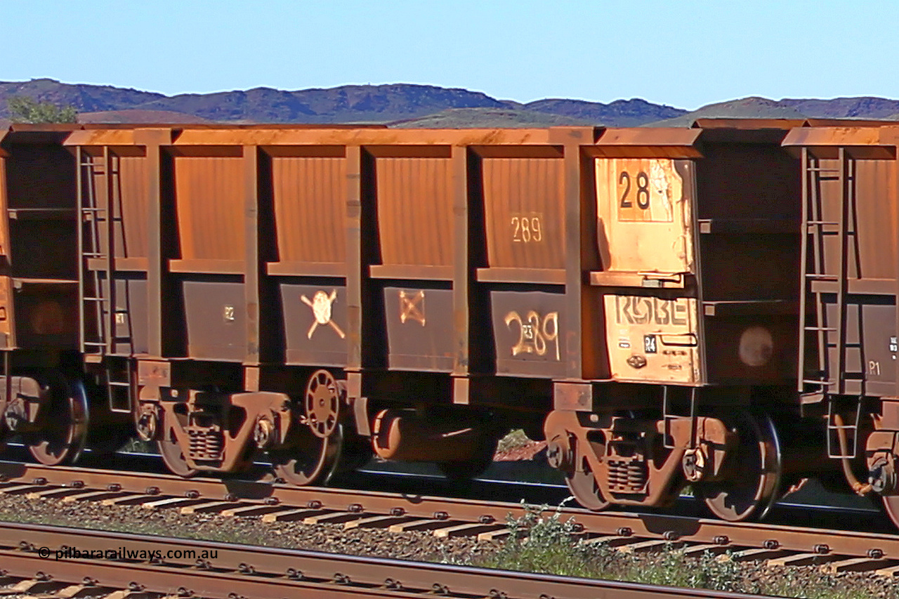 0289 160727 0970
Robe River ore waggon 289, built by Nippon Sharyo Nihon, rotary coupler end handbrake side empty view at Harding Siding on the Cape Lambert line, July 27, 2016.
Keywords: 289;Nippon-Sharyo-Nihon;Robe-ore-waggon;