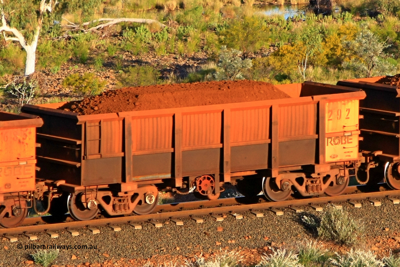0292 110602 1594
Robe River ore waggon 292, built by Nippon Sharyo Nihon, fix coupler handbrake side loaded view at the 71 km, Western Creek on the Deepdale line. June 2, 2011.
Keywords: 292;Nippon-Sharyo-Nihon;Robe-ore-waggon;